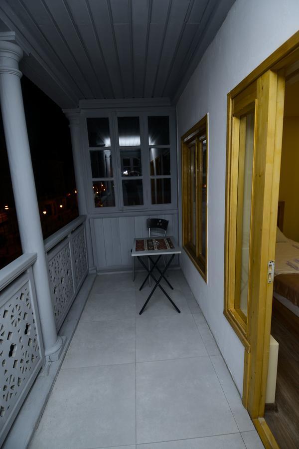 Hotel Old Street Тбілісі Екстер'єр фото