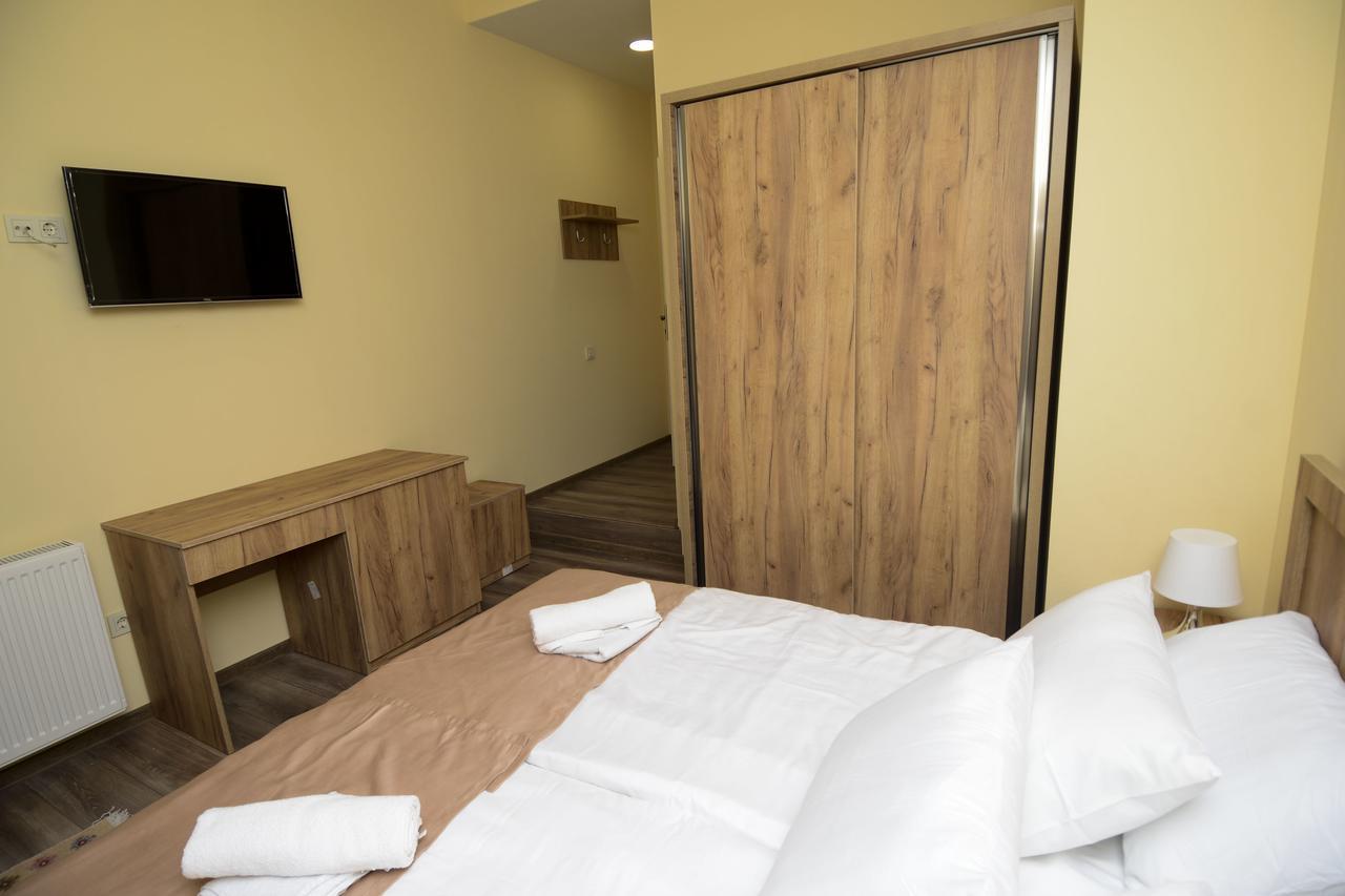 Hotel Old Street Тбілісі Екстер'єр фото